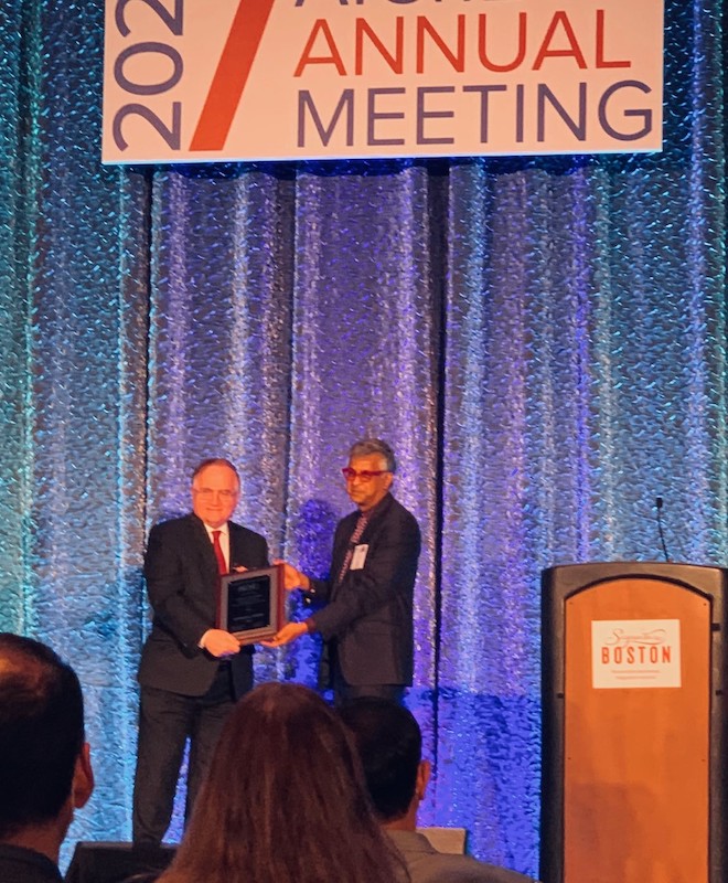 Nicholas Peppas receives the AIChE 2021 Lewis Award