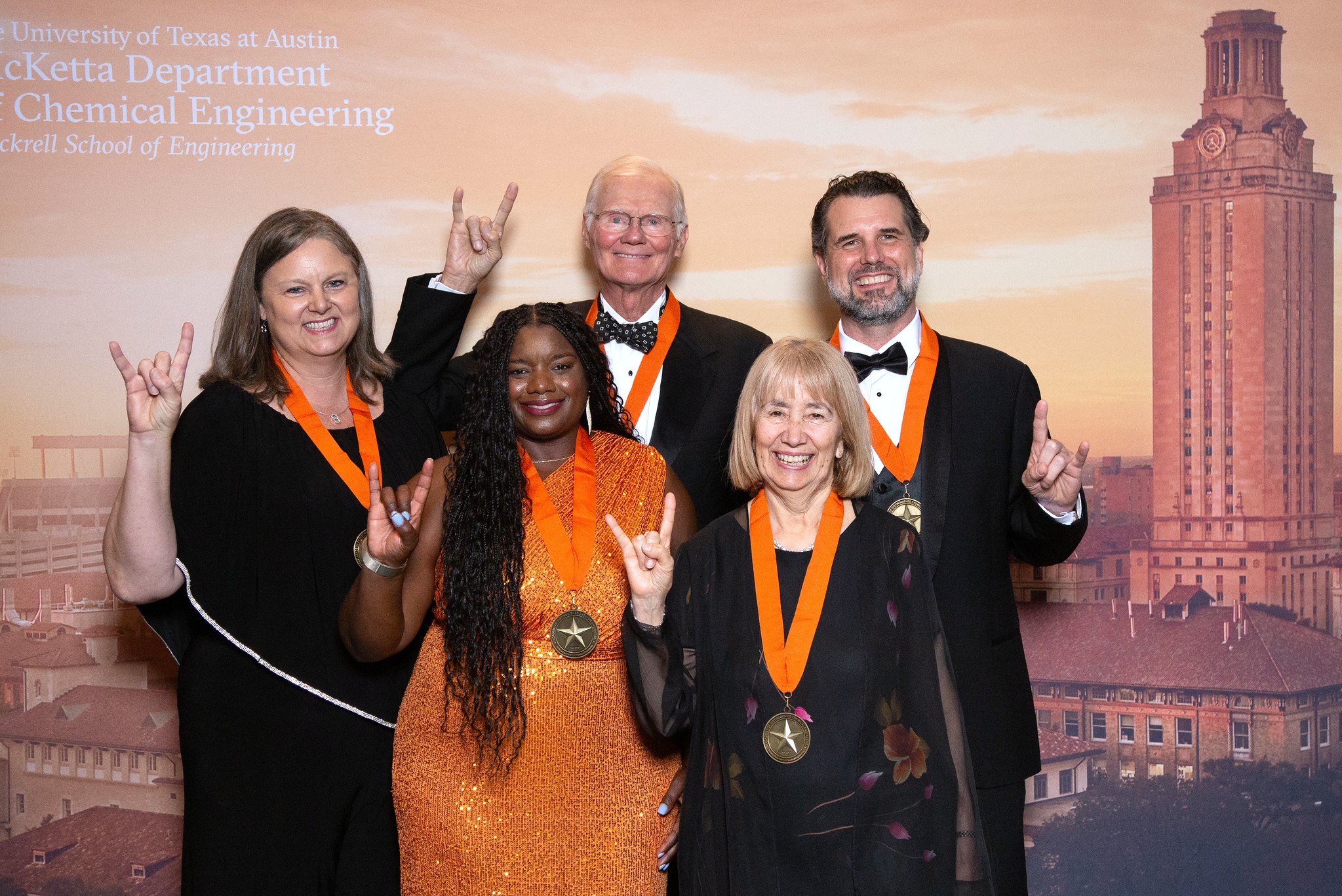 2024 Academy of Distinguished Chemical Engineers smiling while wearing their medals